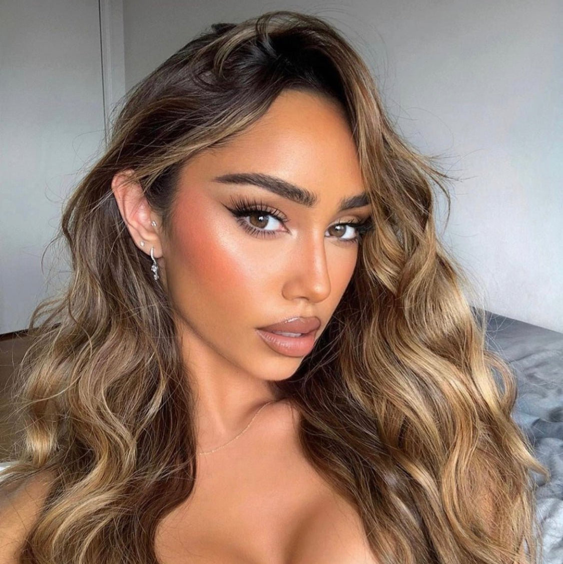 BABY CRYSTAL STUDS - SILVER - BLINGZ