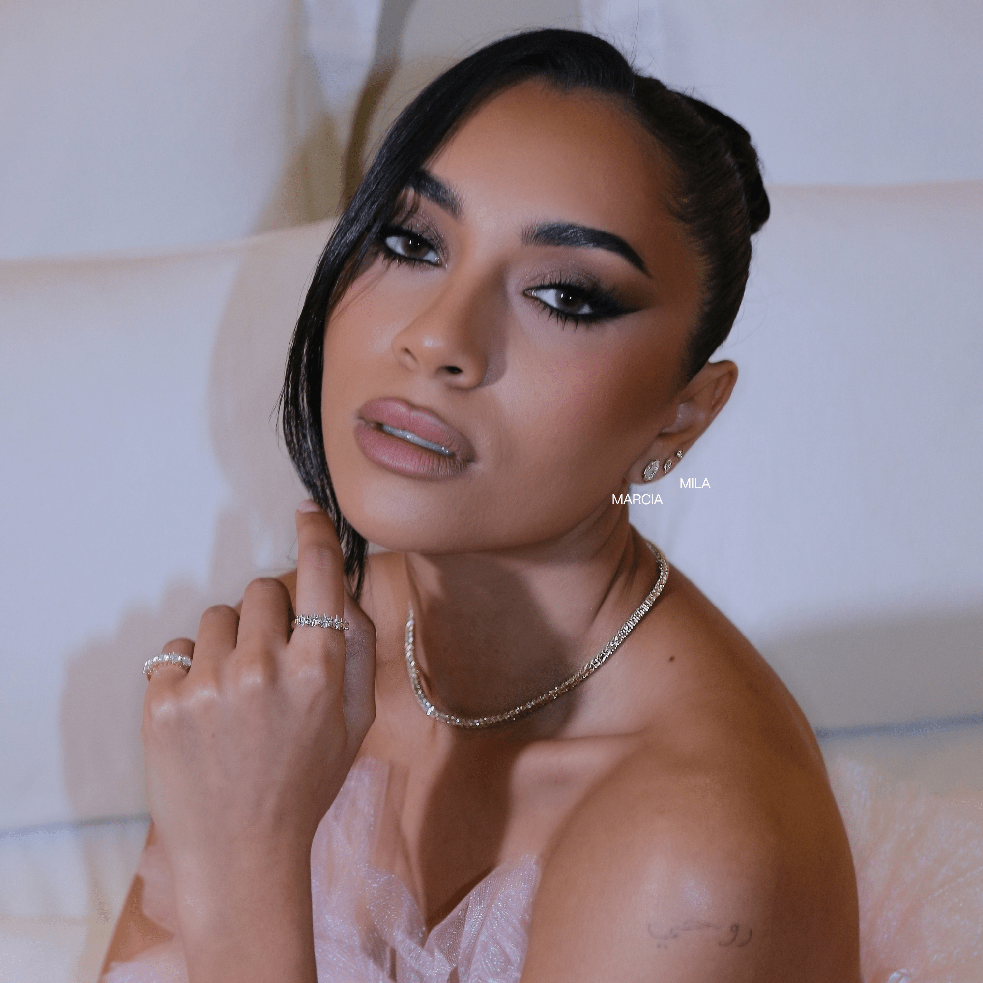 MILA STUDS - GOLD - BLINGZ