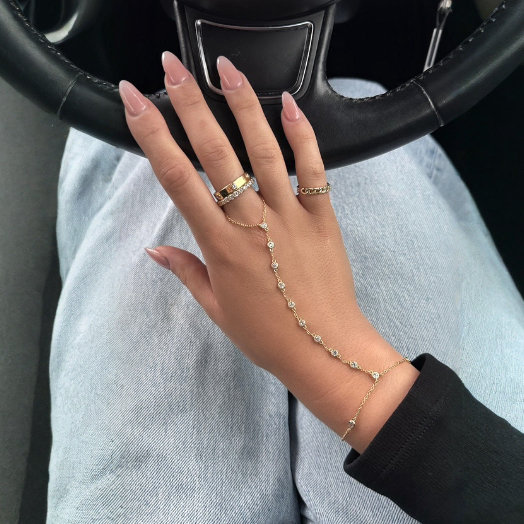 YOLANDA HAND CHAIN - GOLD