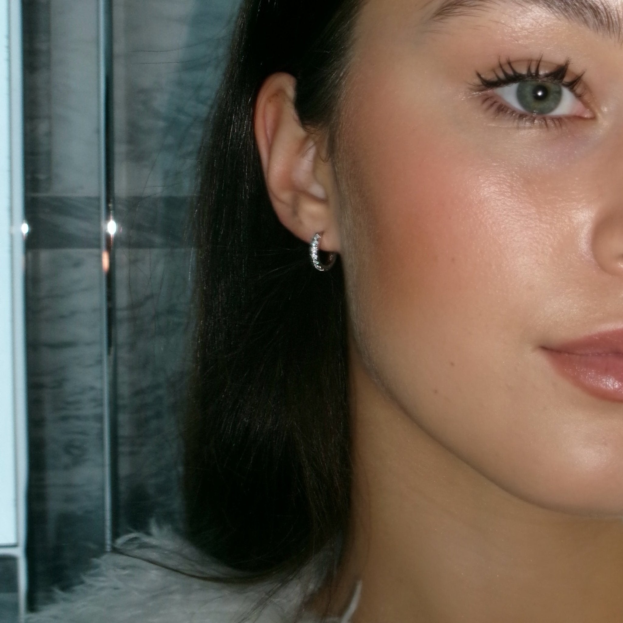 CLASSIC HUGGIE EARRINGS - SILVER - BLINGZ