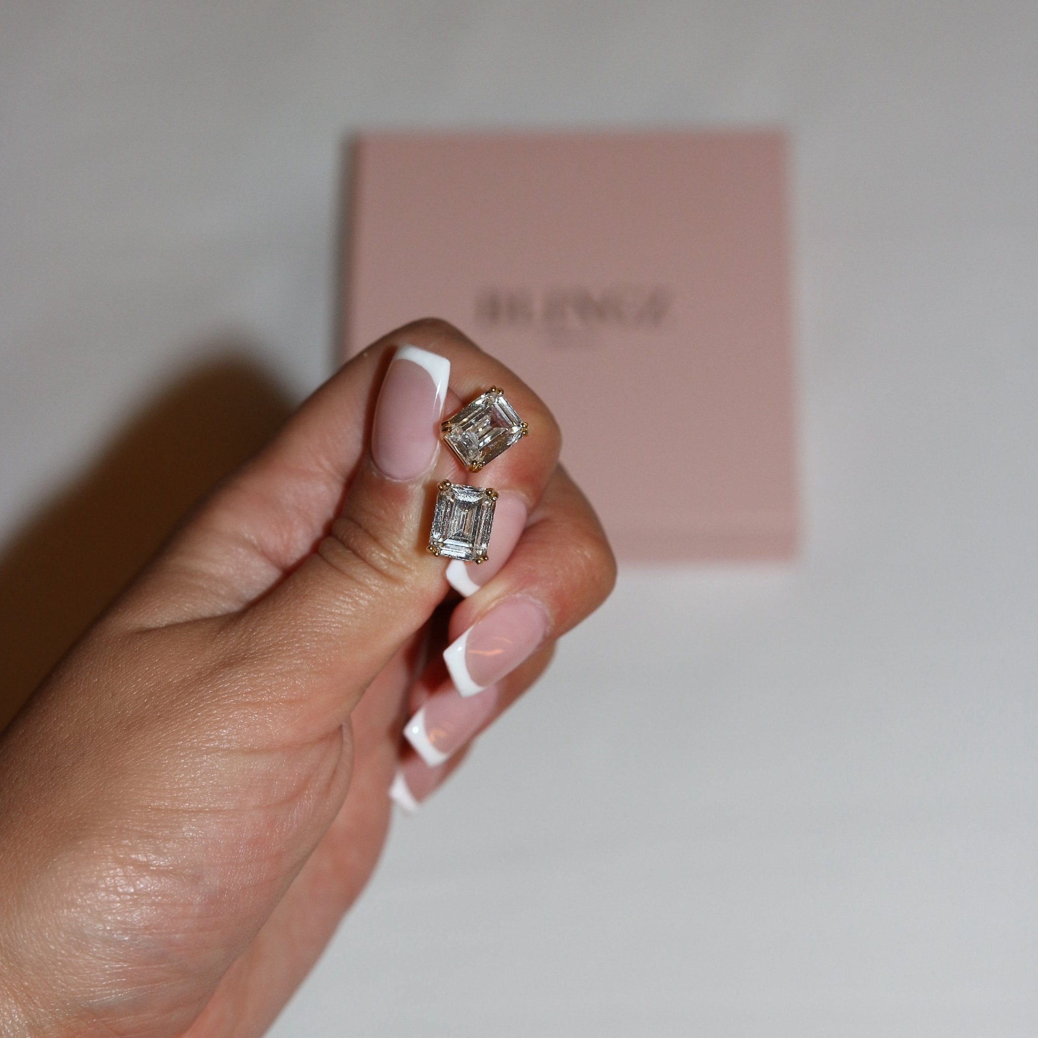 CLAUDIA STUDS - GOLD - BLINGZ