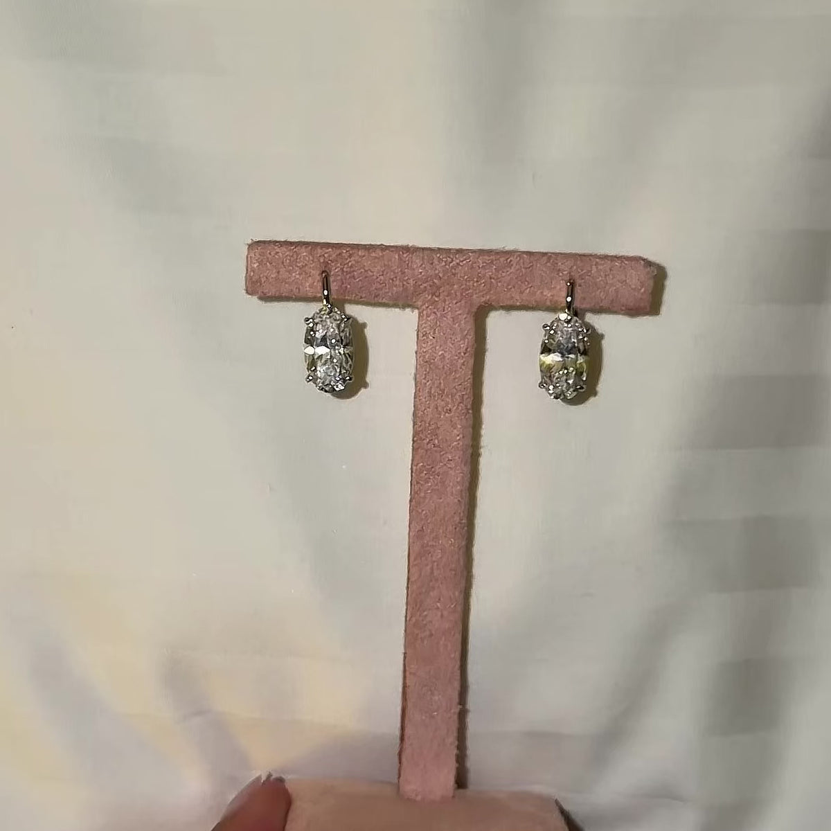 Video of Samantha Oval Drop Earrings, 14k gold vermeil - BLINGZ