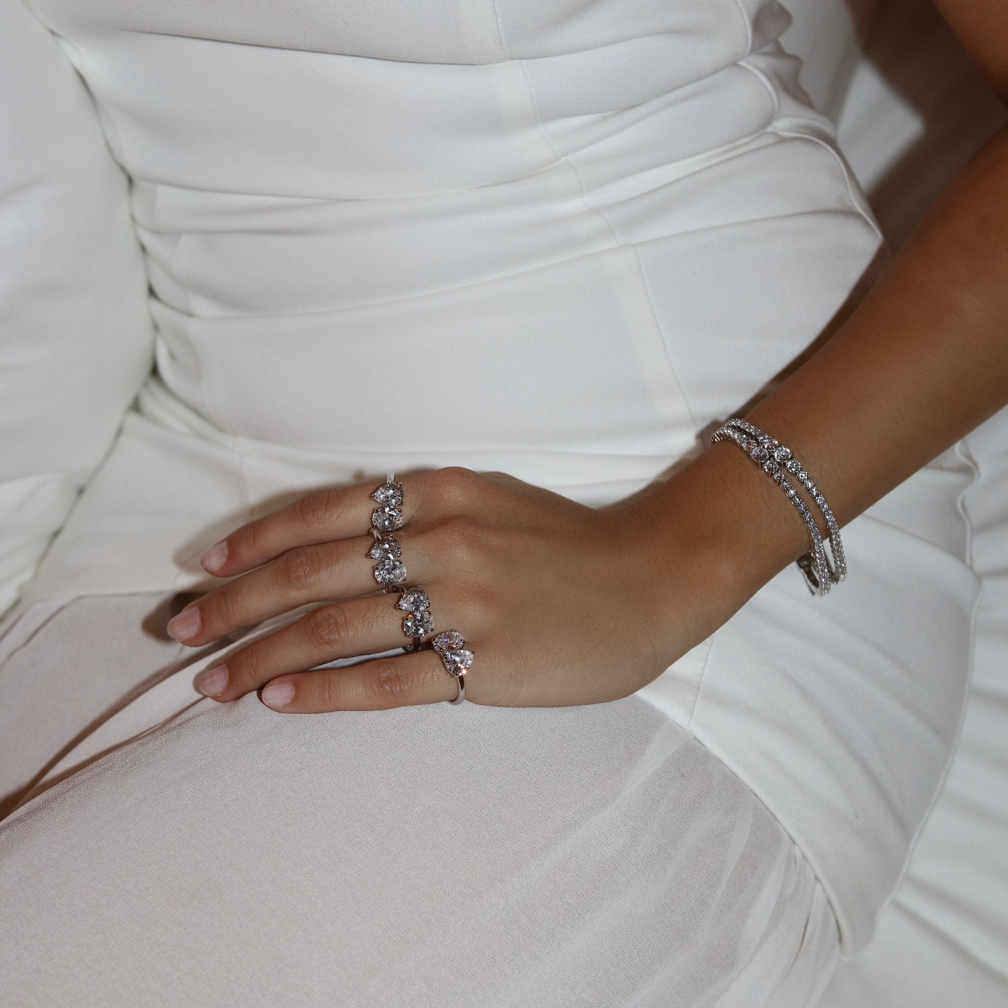 THE GRADUATED TENNIS BRACELET - SILVER - BLINGZ