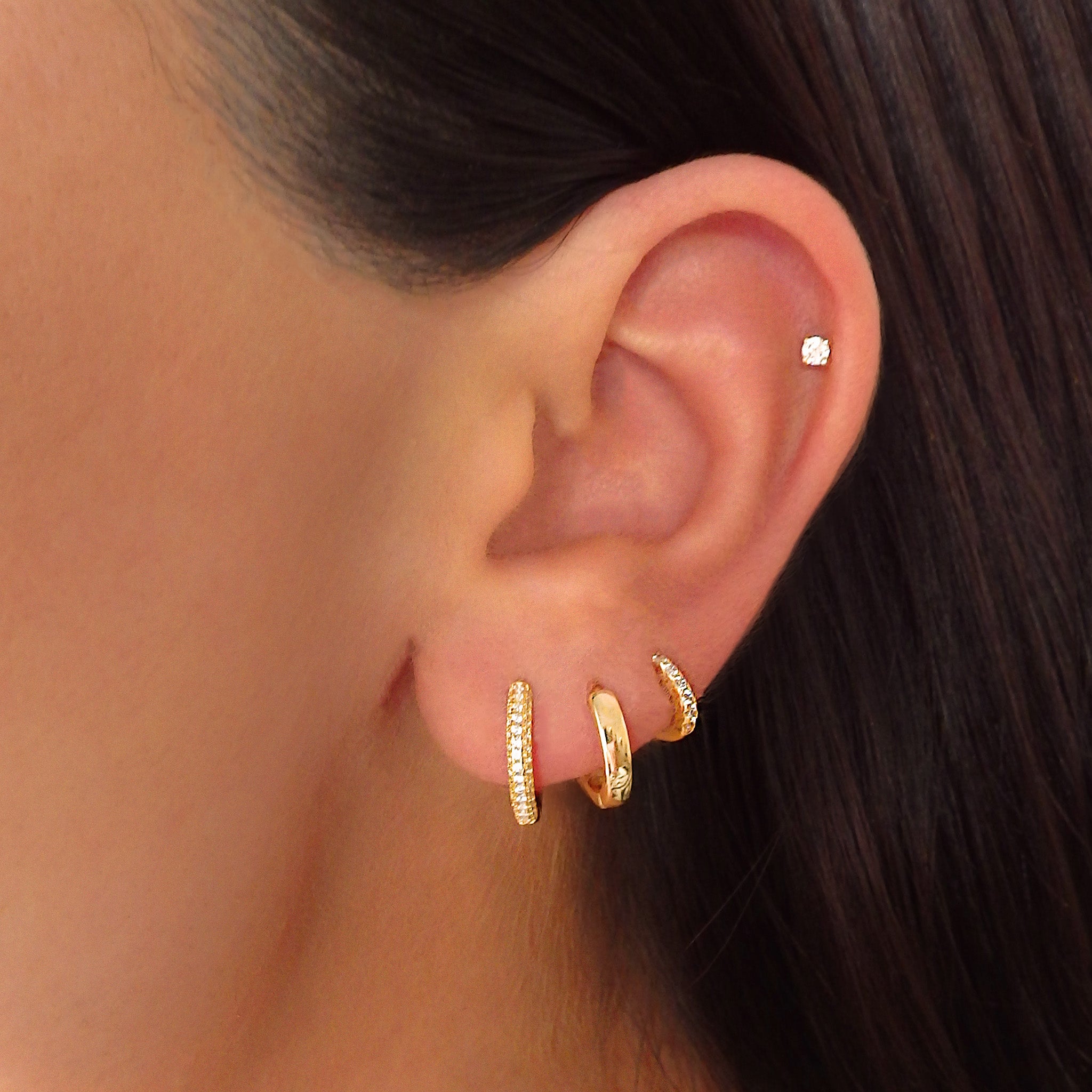 CLOE HUGGIE EARRINGS